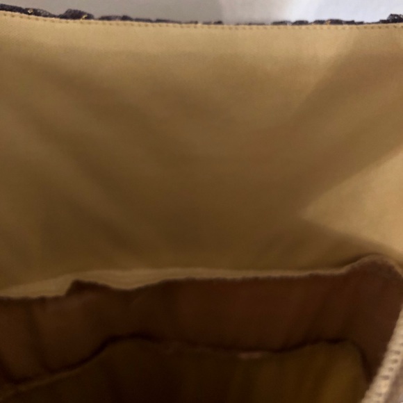 Formal gold and black lace dress with sache - Picture 5 of 6